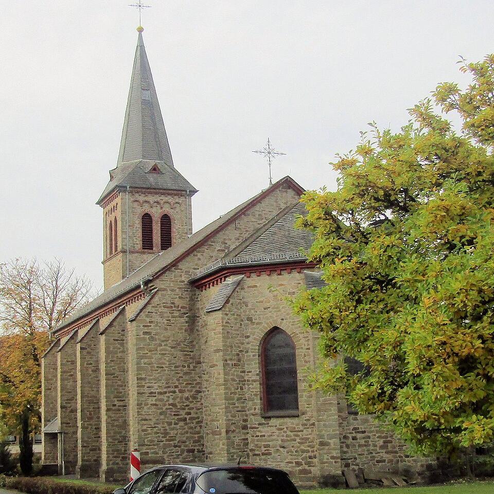 Mittelhof,_Kirche_St._Marien_2