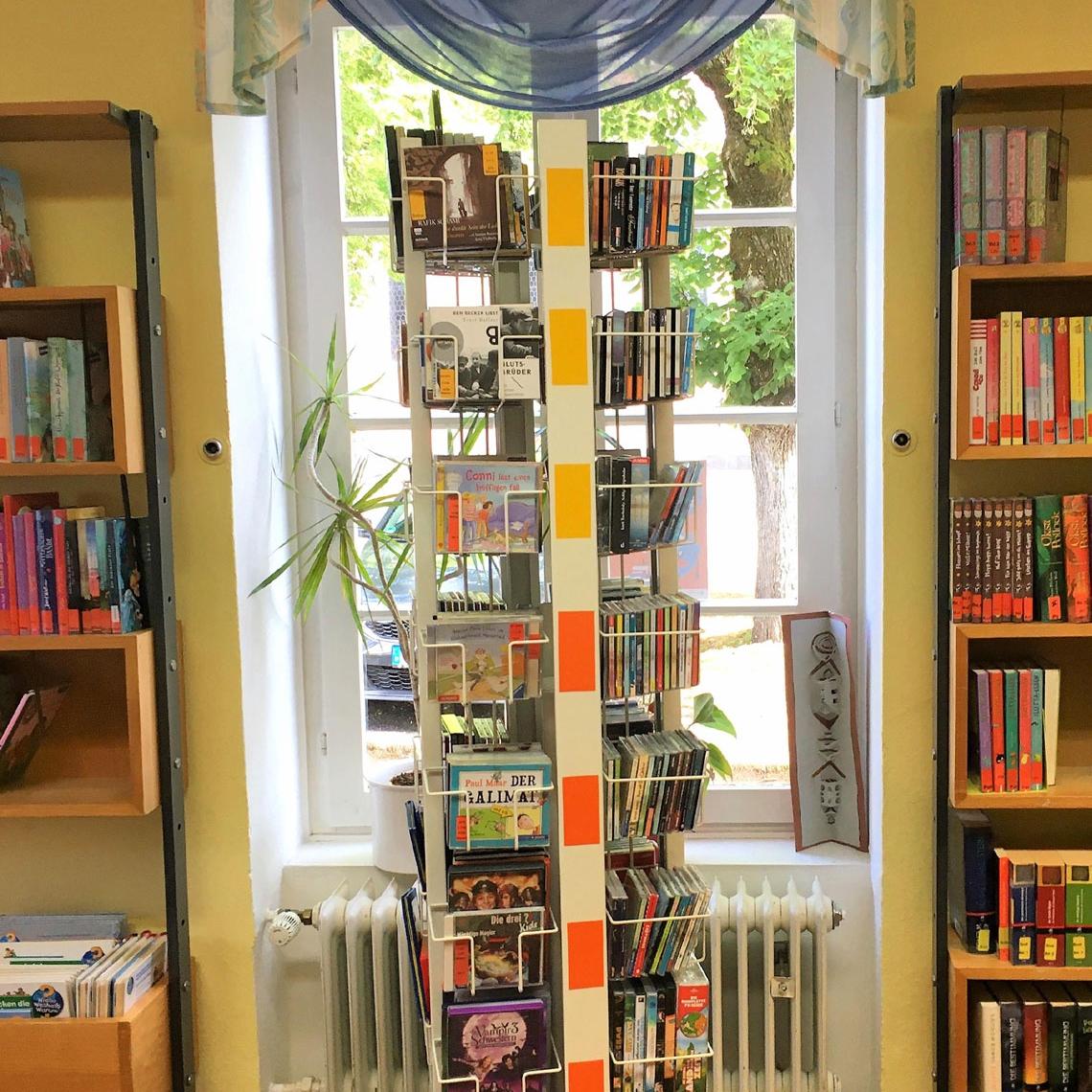 Dieses CD/DVD Display ist mittlerweile schon gut mit TONIE's (c) gefüllt